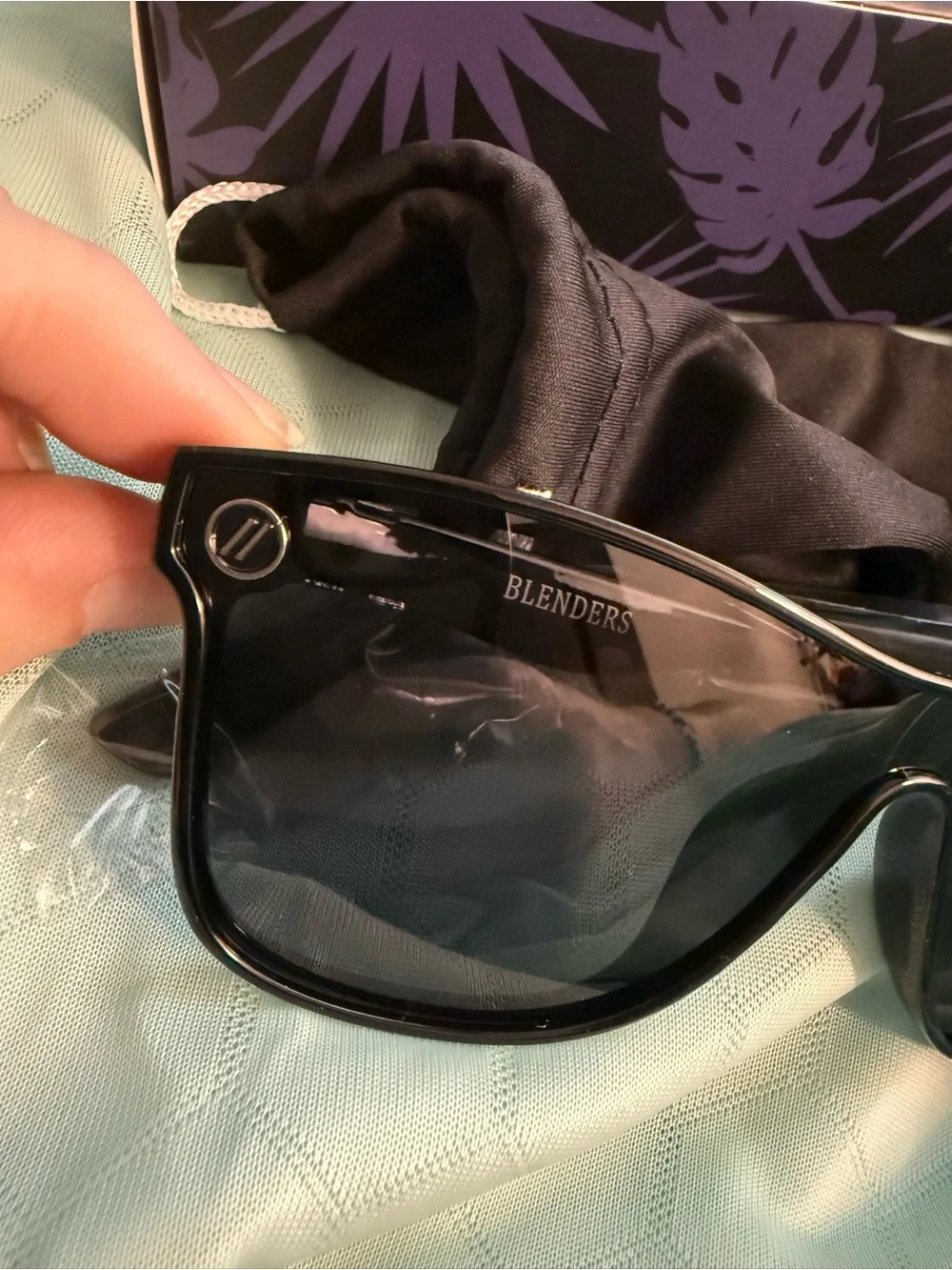 Blenders NIP Eyewear Unisex Sunglasses - Black